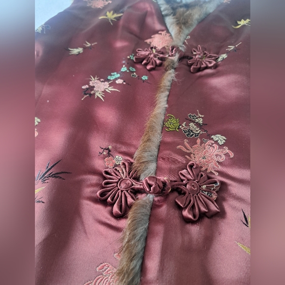 Vintage Chinese Deep Burgundy Reversible Floral Rabbit Fur Vest - Picture 6 of 15